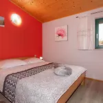 Vakantiehuis Vrt, A Private And Fully Fenced Forest Retreat